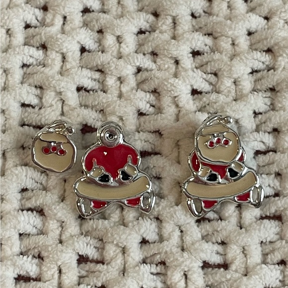 Vintage AAI Christmas Tree and Santa Earrings - Picture 2 of 3